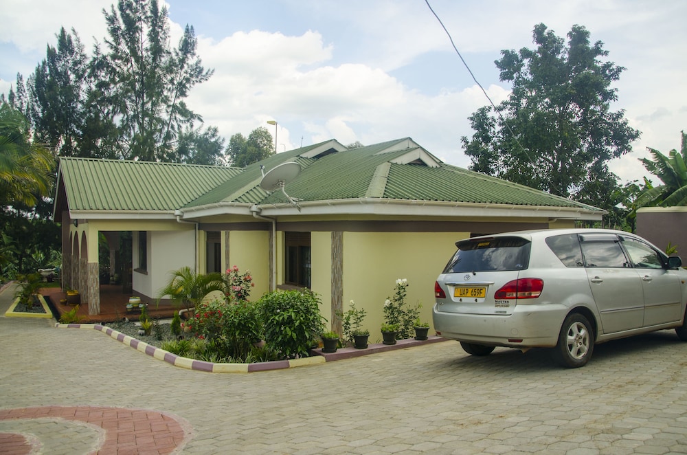 Sheevy's Bed N Breakfast 15/29