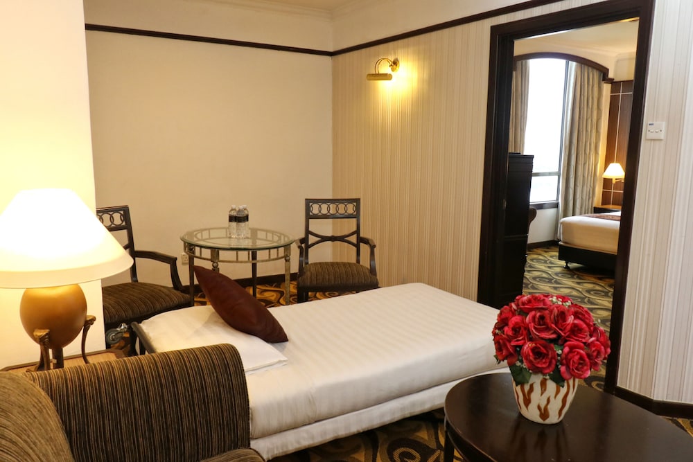 Mardhiyyah Hotel And Suites 17/52