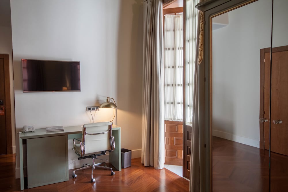 Hotel Boutique Palacio Pinello 53/73