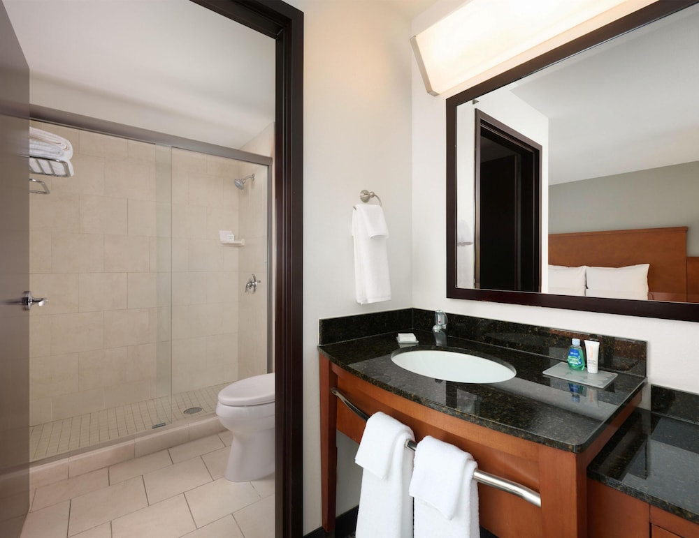 Hyatt Place Columbus Osu 70/70