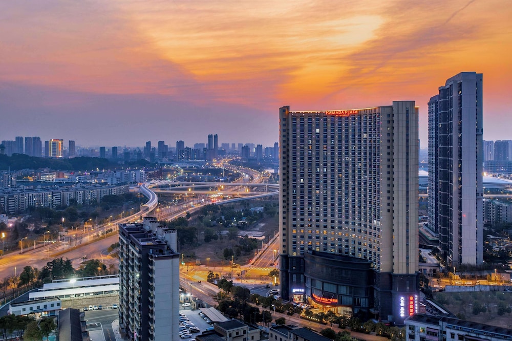 Ramada Plaza by Wyndham Wuhan Dongxi Lake 2/40