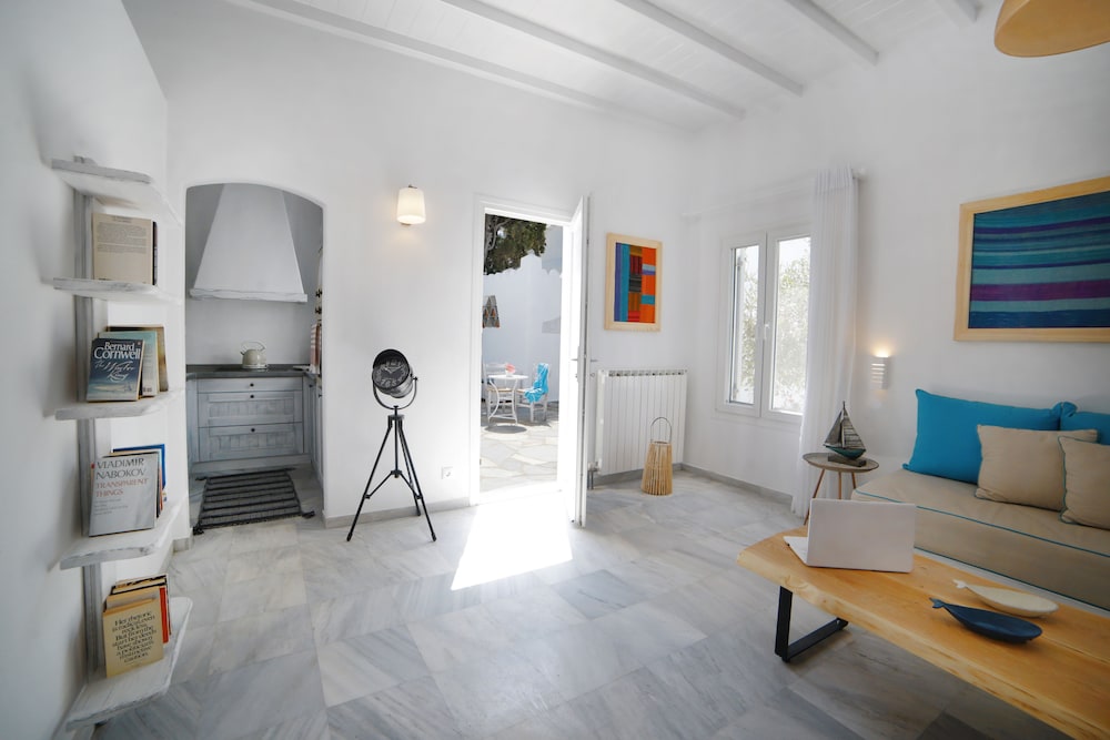 Mykonos Town Suites 26/46