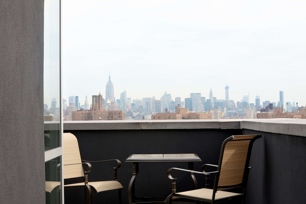 Hampton Inn Brooklyn Hotel 60/63