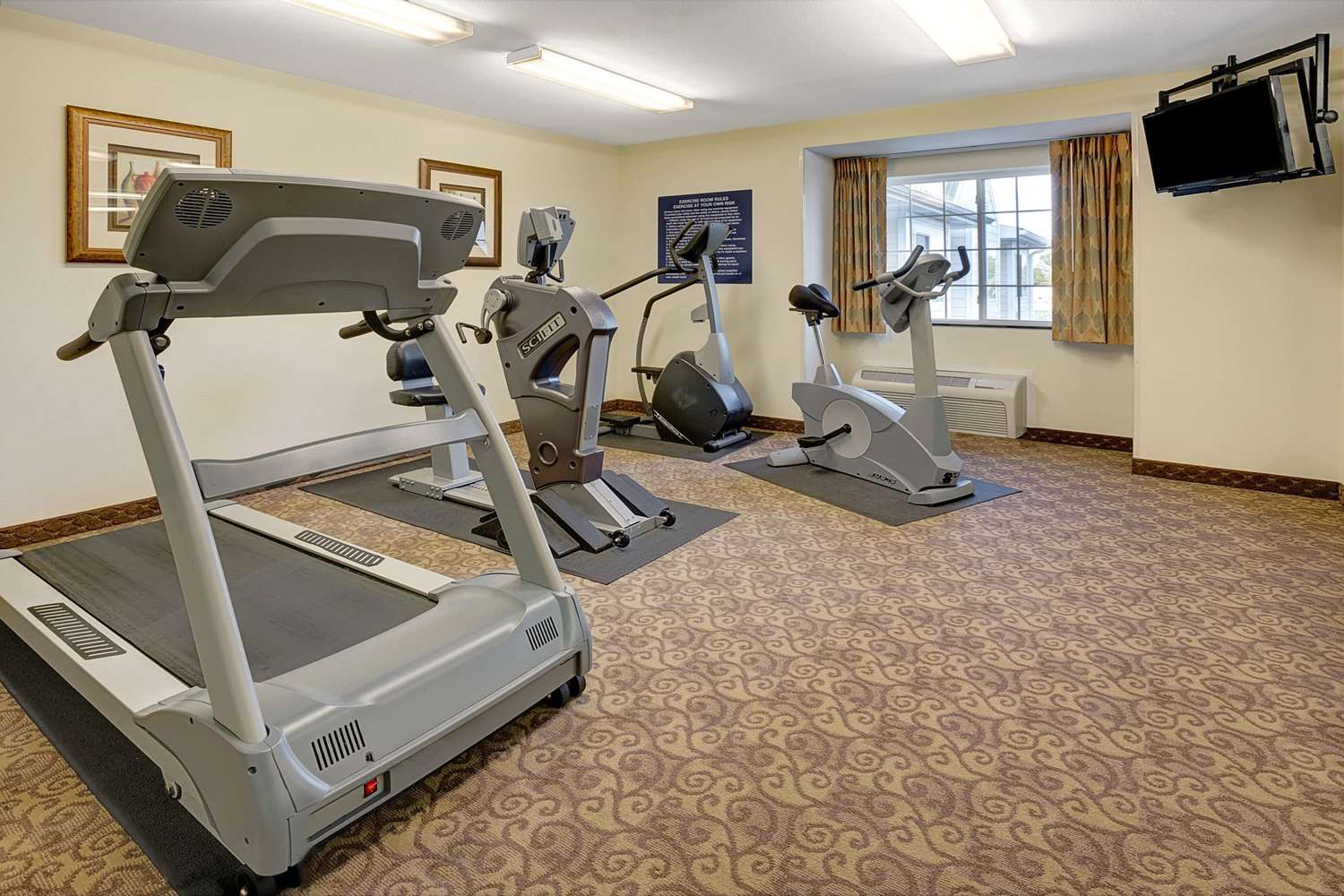 Microtel Inn & Suites by Wyndham Indianapolis Airport 18/36