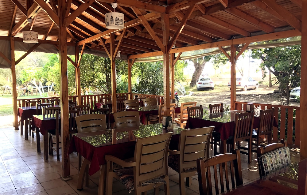Baris Pension & Bungalows 25/50