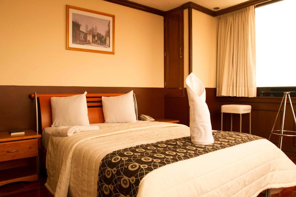 Puebla Inn Express 12/60