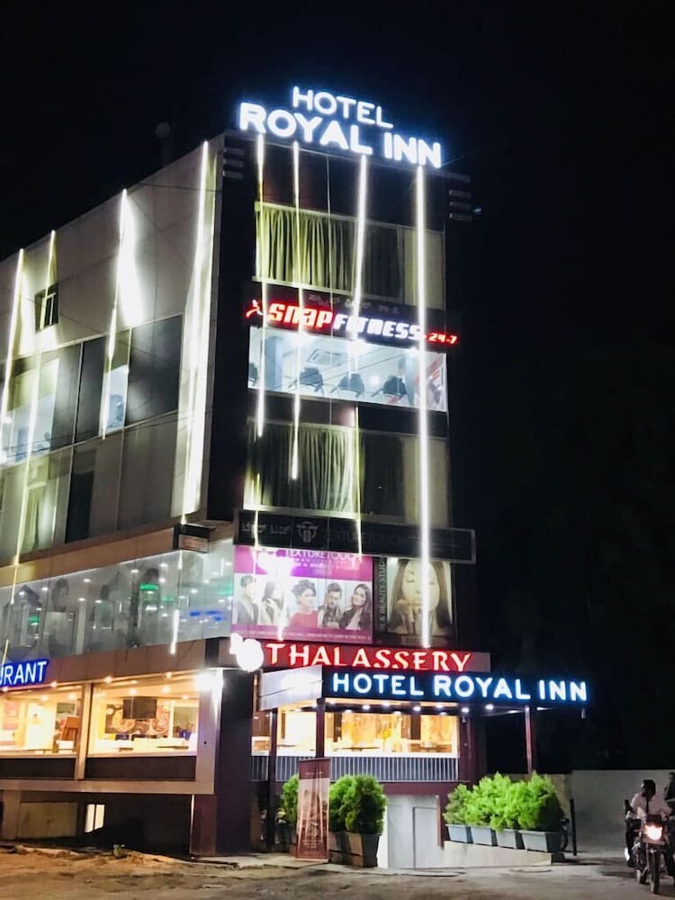 Hotel Royal Inn 4/49