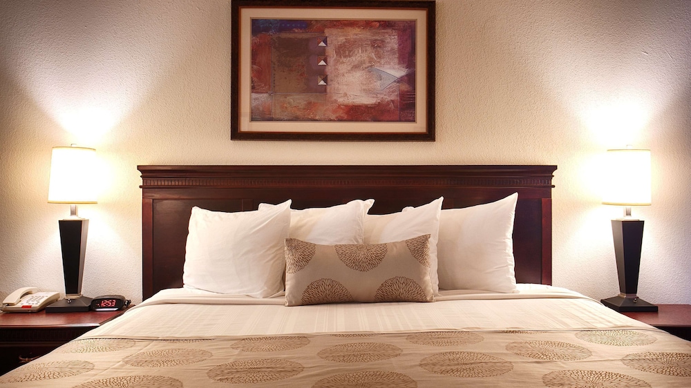 Best Western Executive Inn Jacksonville TX 5/23