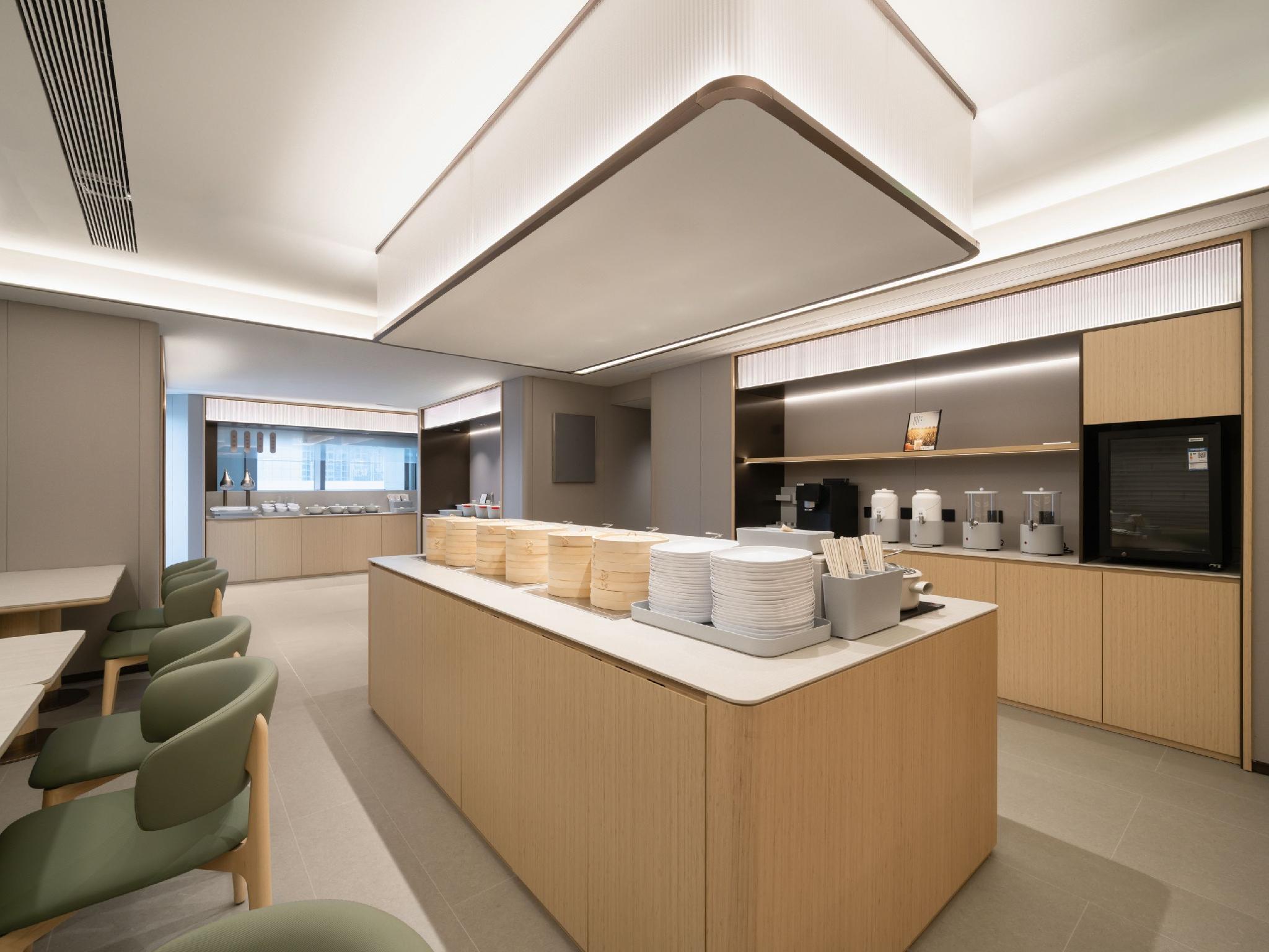 Ji Hotel (Beijing Road Pedestrian Street Tianzi Wharf) 12/50