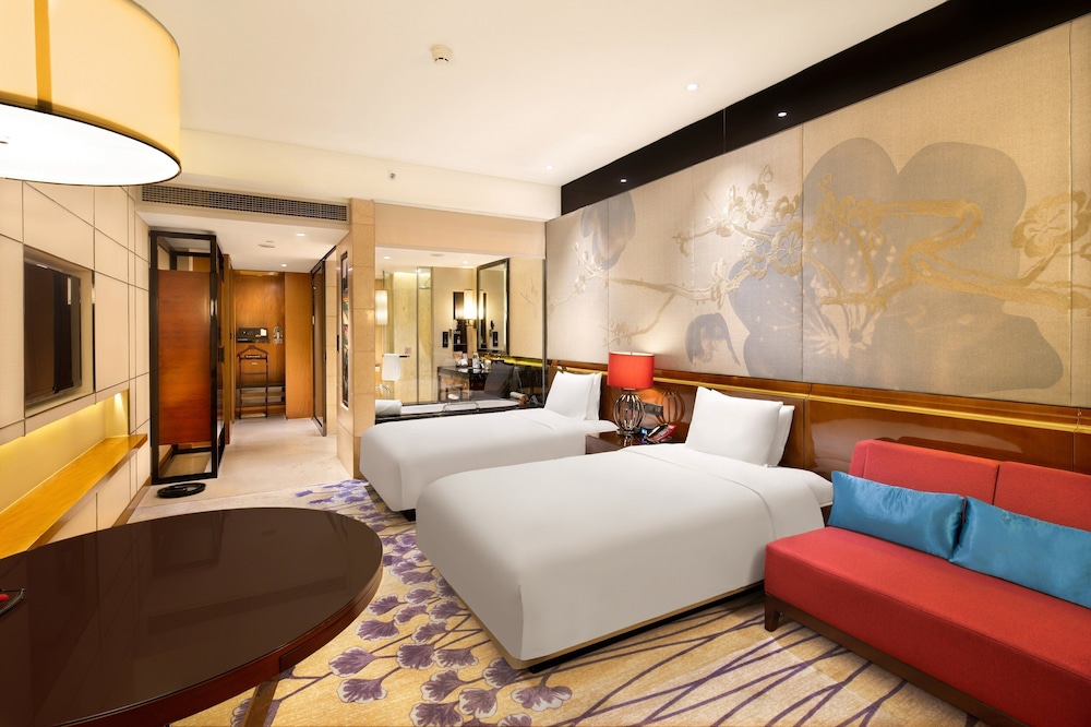 Crowne Plaza CHENGDU WEST 24/81