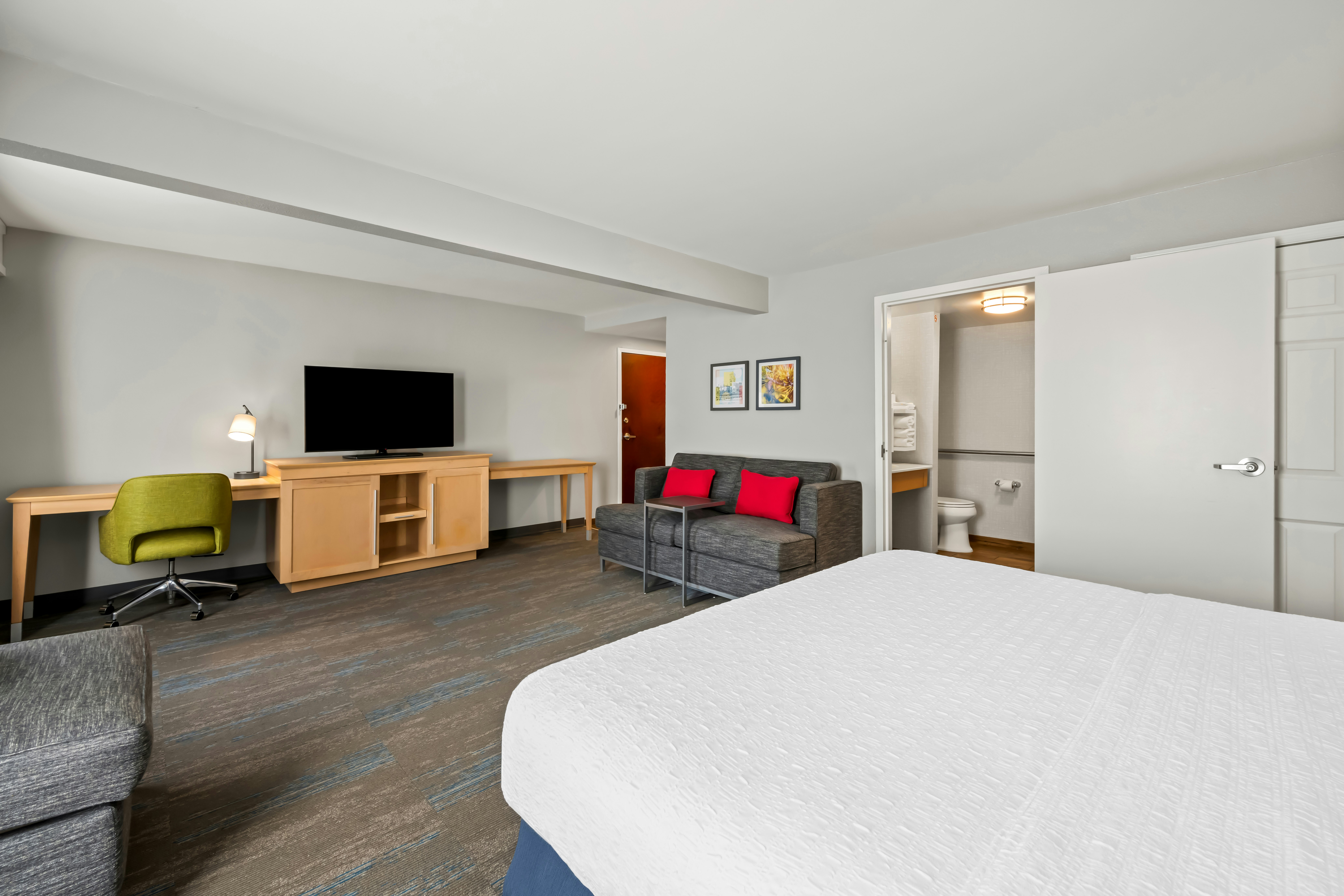 غرفة بسرير كينج مع أريكة لذوي الإعاقة، Hampton Inn And Suites Wilson I 95 2/4