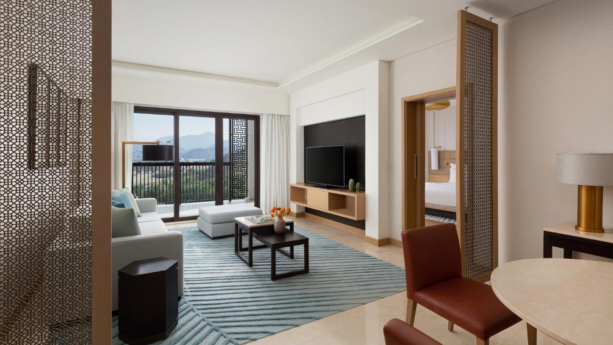 Deluxe, Suite, King Bed, Ocean Front