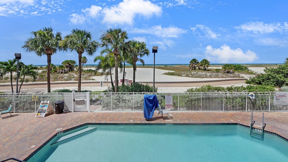 Surf Beach Resort 22/50