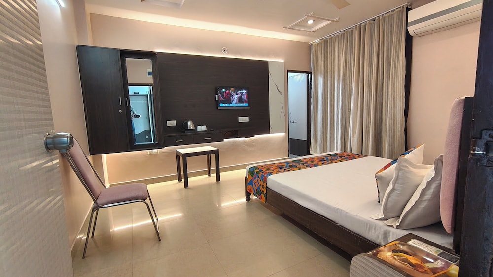 Omni Plaza 29/50