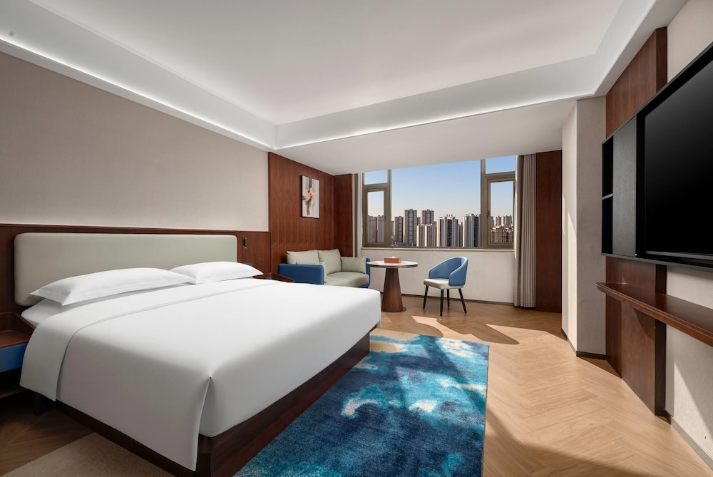 Days Hotel by Wyndham Fuyang Linquan 11/25