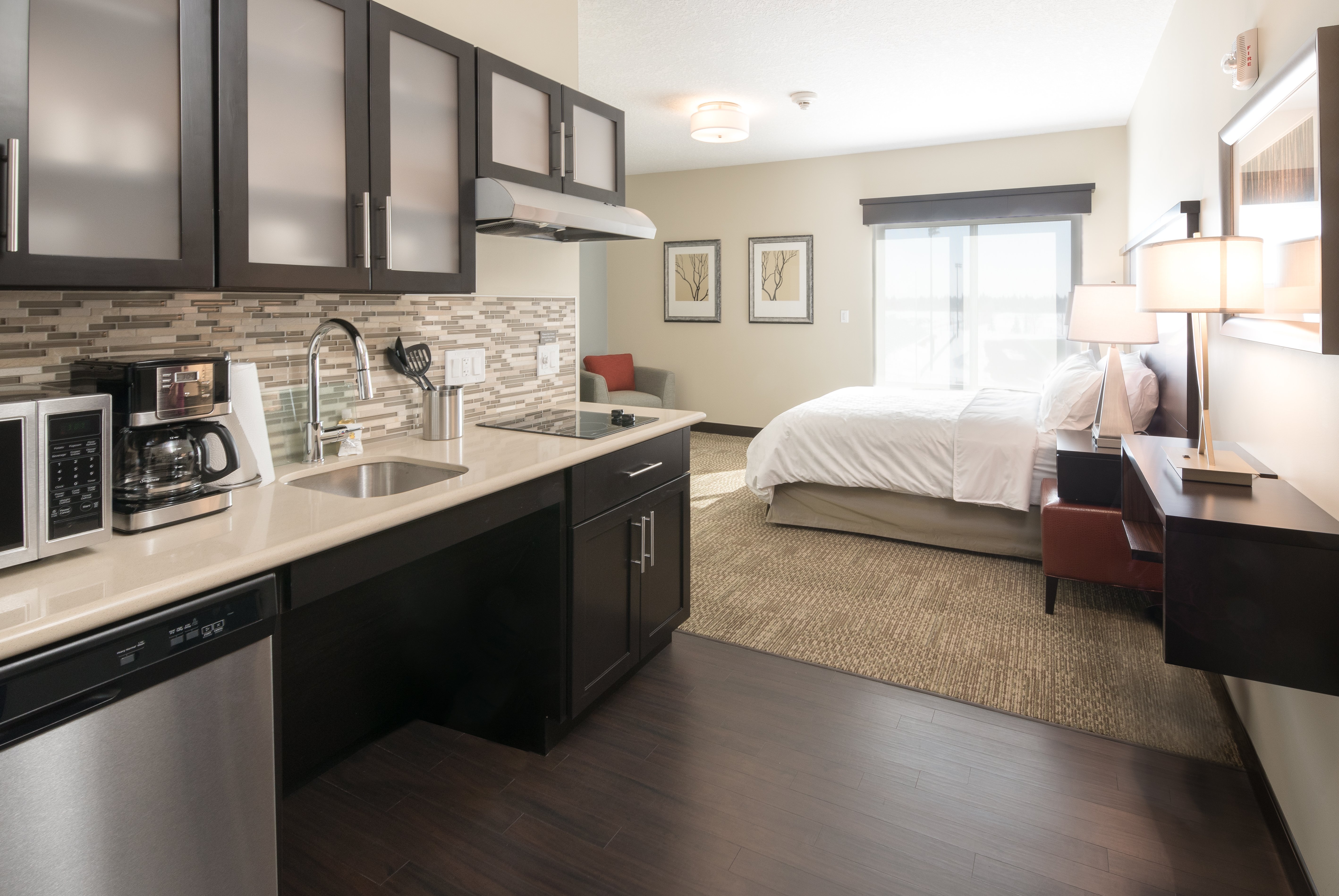 STAYBRIDGE SUITES SASKATOON - UNIVERSITY 11/50
