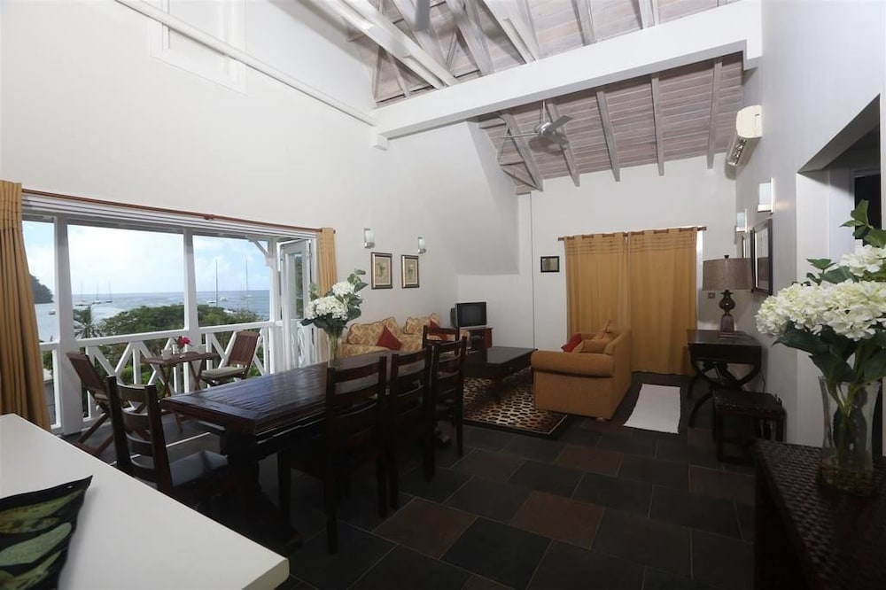 Marigot Beach Club and Dive Resort 65/75