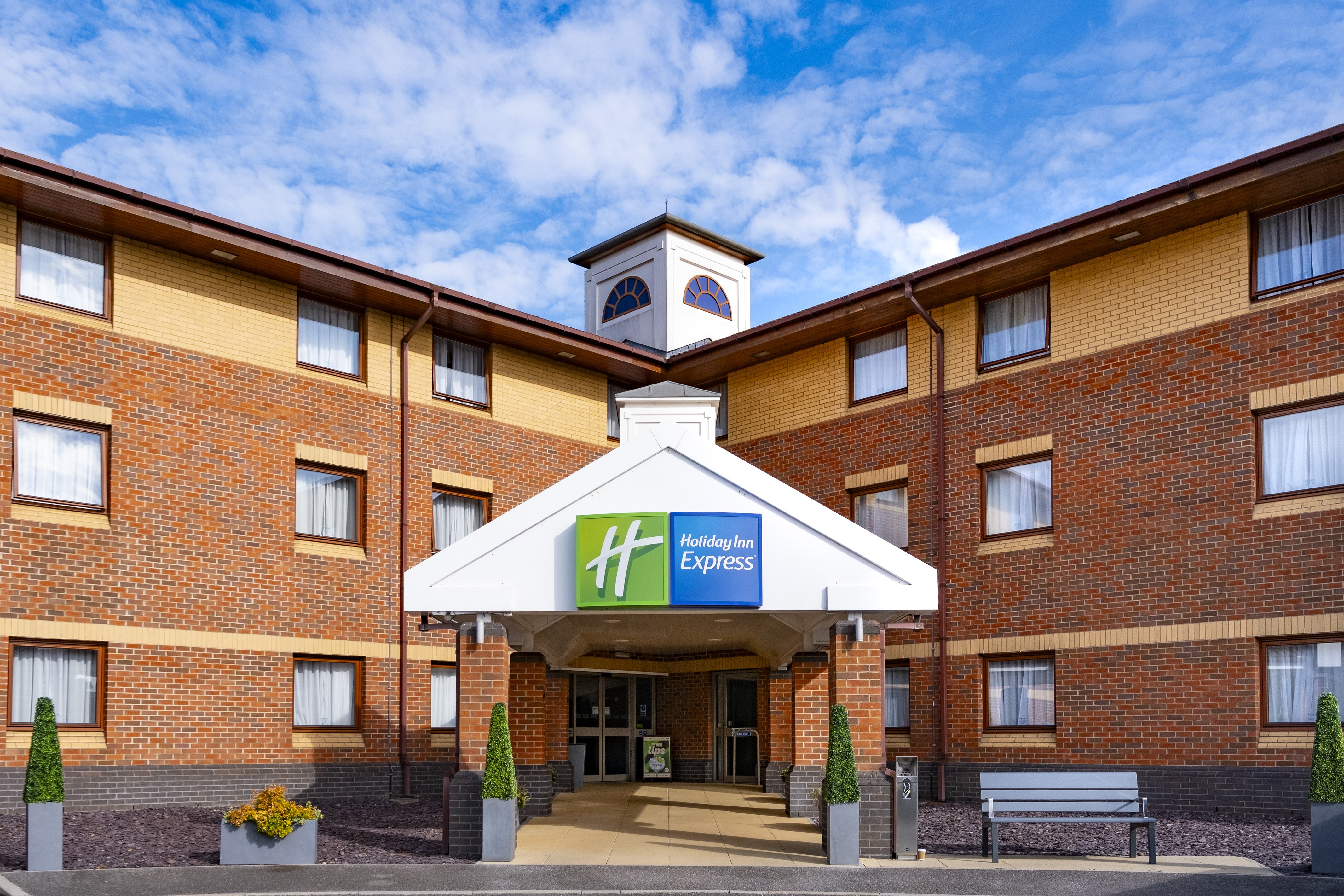 Holiday Inn Express Taunton 2/55