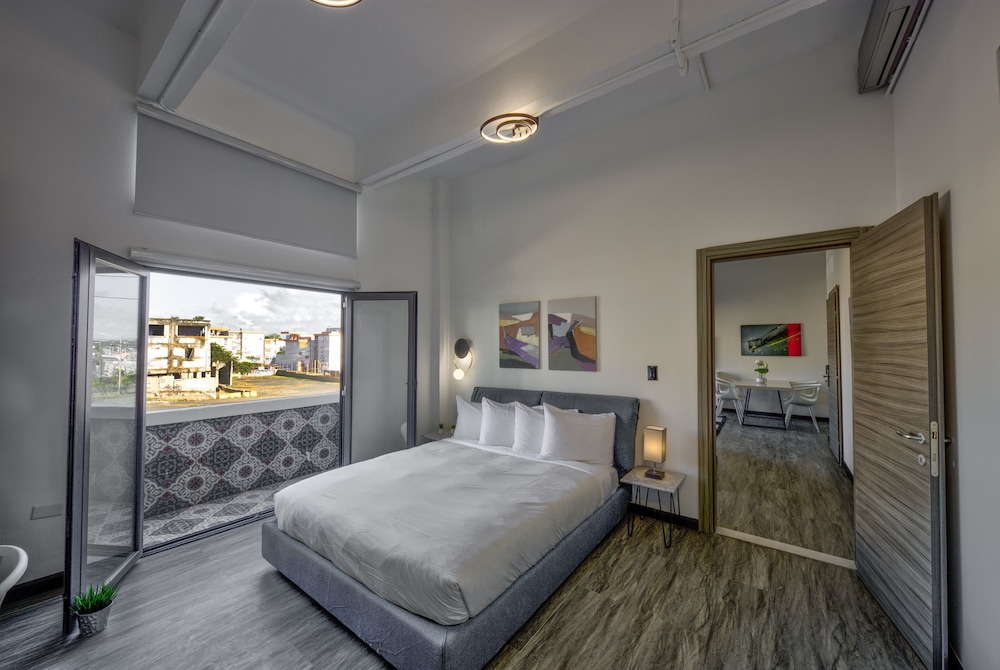 PREMIER, APARTMENT