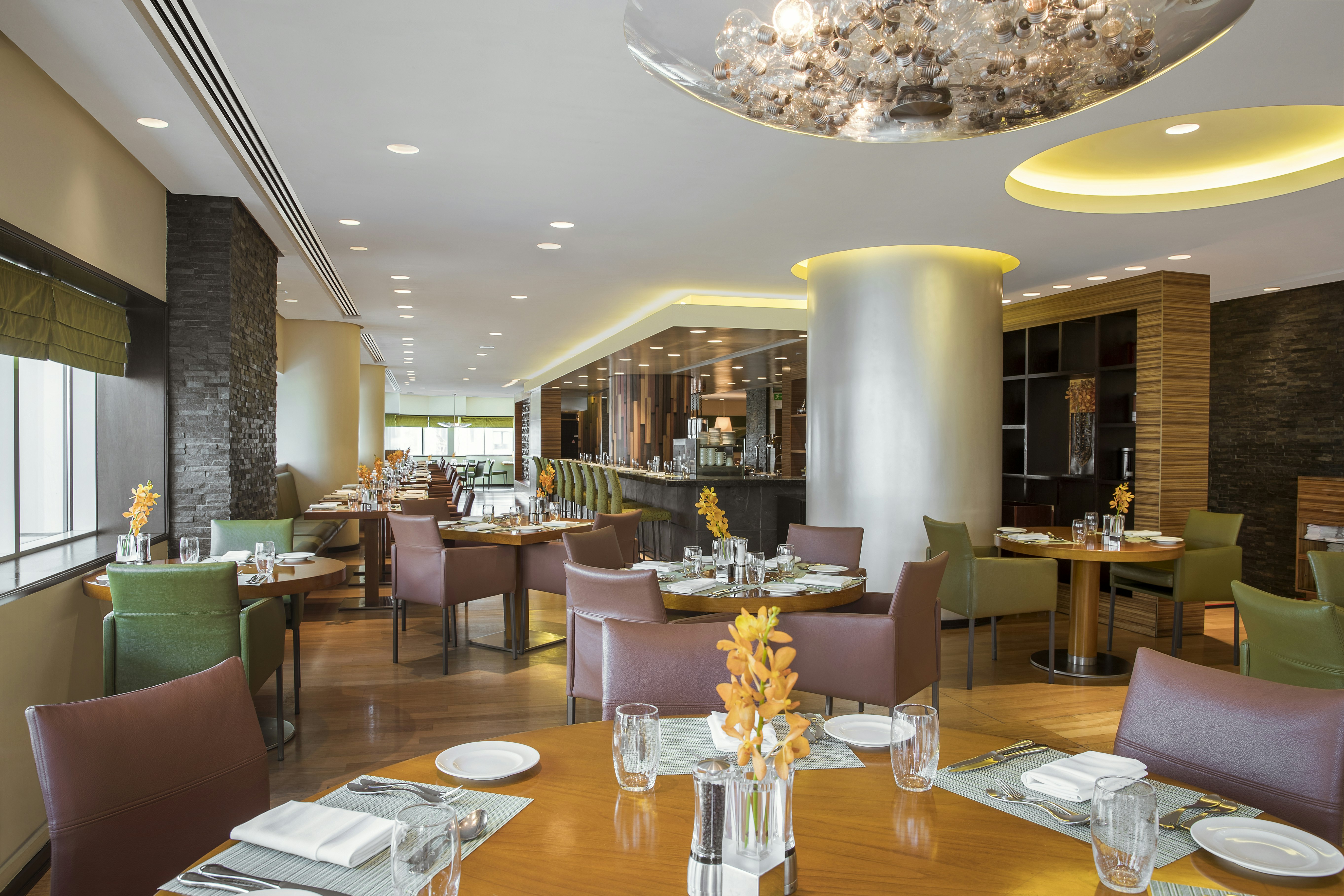 Towers Rotana Hotel 38/49