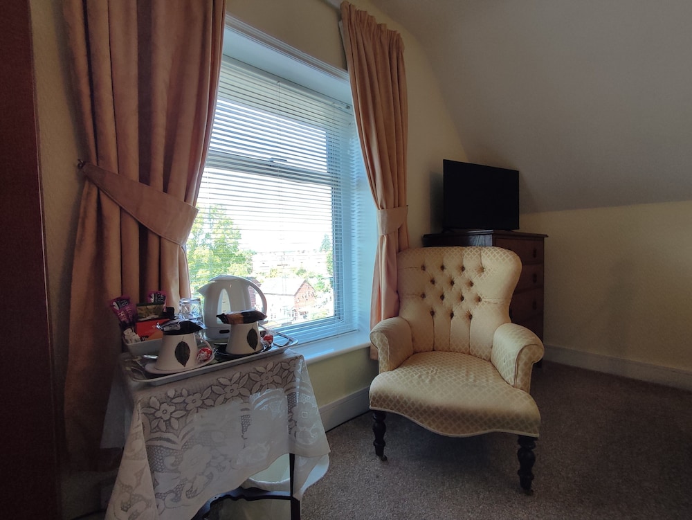 Anton Guest House Bed and Breakfast 30/50