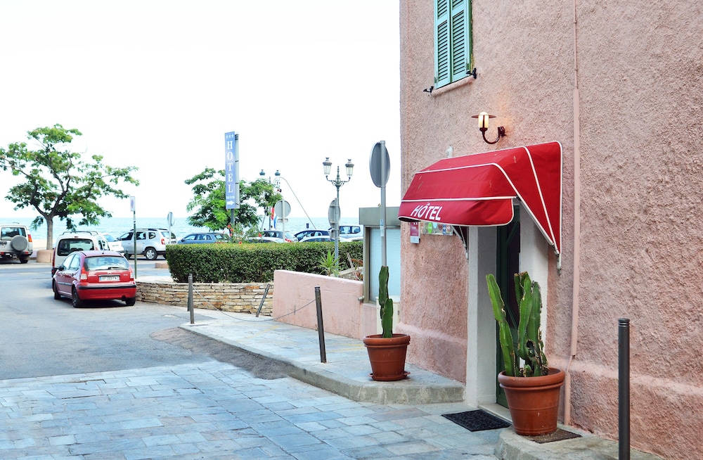 Hotel Posta Vecchia 8/84
