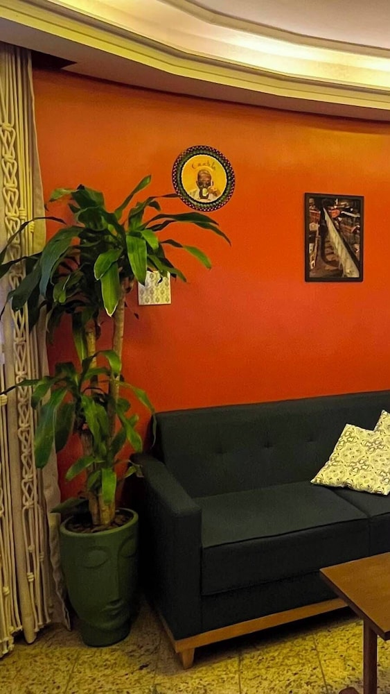 Villa Rica Hotel 53/63