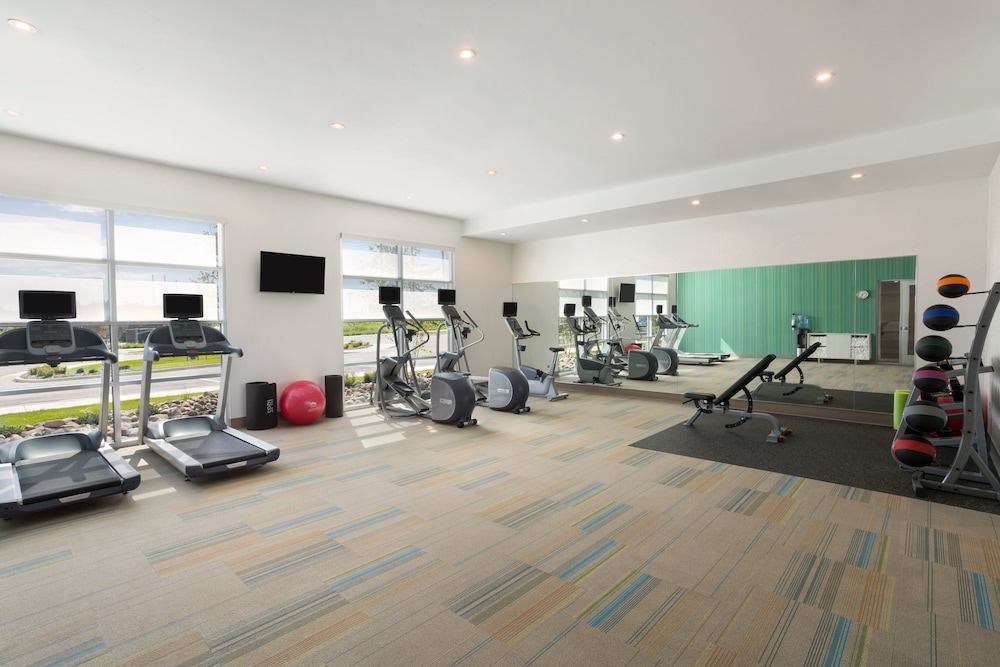 Holiday Inn Express And Suites Duluth North Miller Hill 32/59