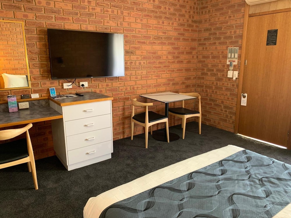 Golden River Motor Inn 22/33