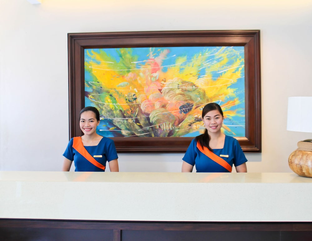 Azia Suites and Residences 5/43