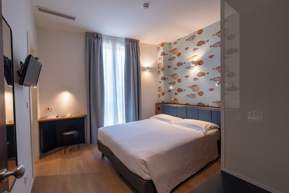 غرفة اقتصادية بسرير كوين، Hotel Italia e Lido Rapallo 6/10