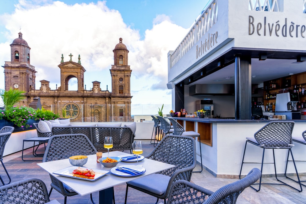 Boutique Hotel Cordial Plaza Mayor de Santa Ana 44/57