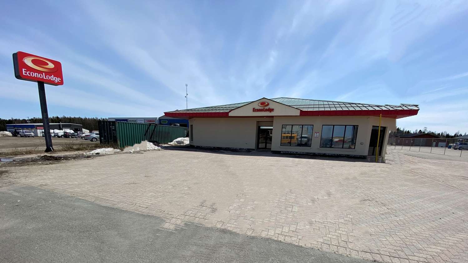 Econo Lodge Cochrane ON 2/2