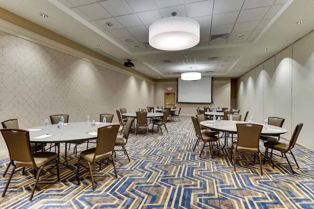 Drury Inn & Suites Lafayette IN 47/56
