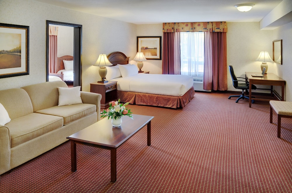 Pomeroy Inn & Suites 20/31
