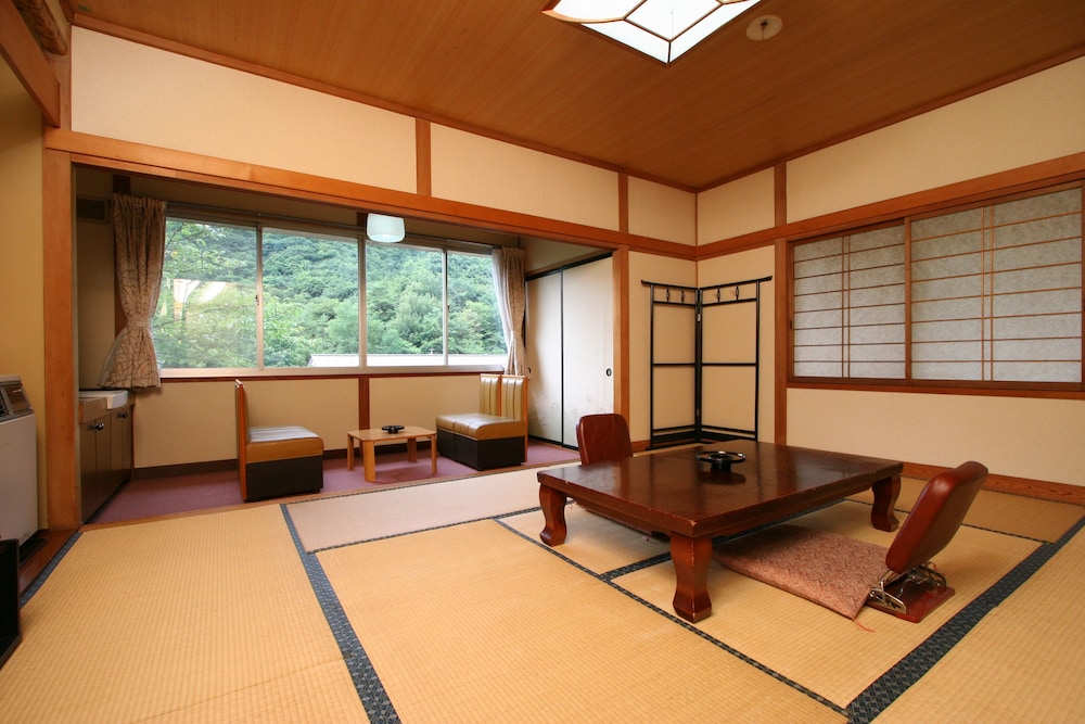 Nakaoyama Onsen Shosenkaku 36/50