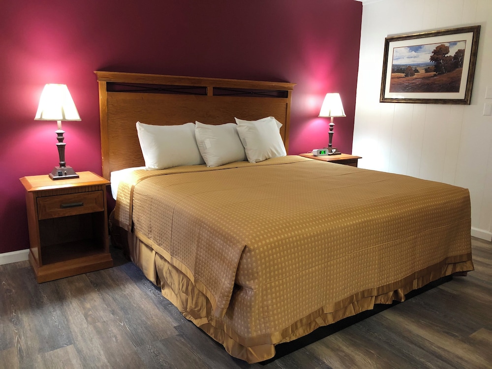 Capital O Budget Inn Ontario I-84 19/52