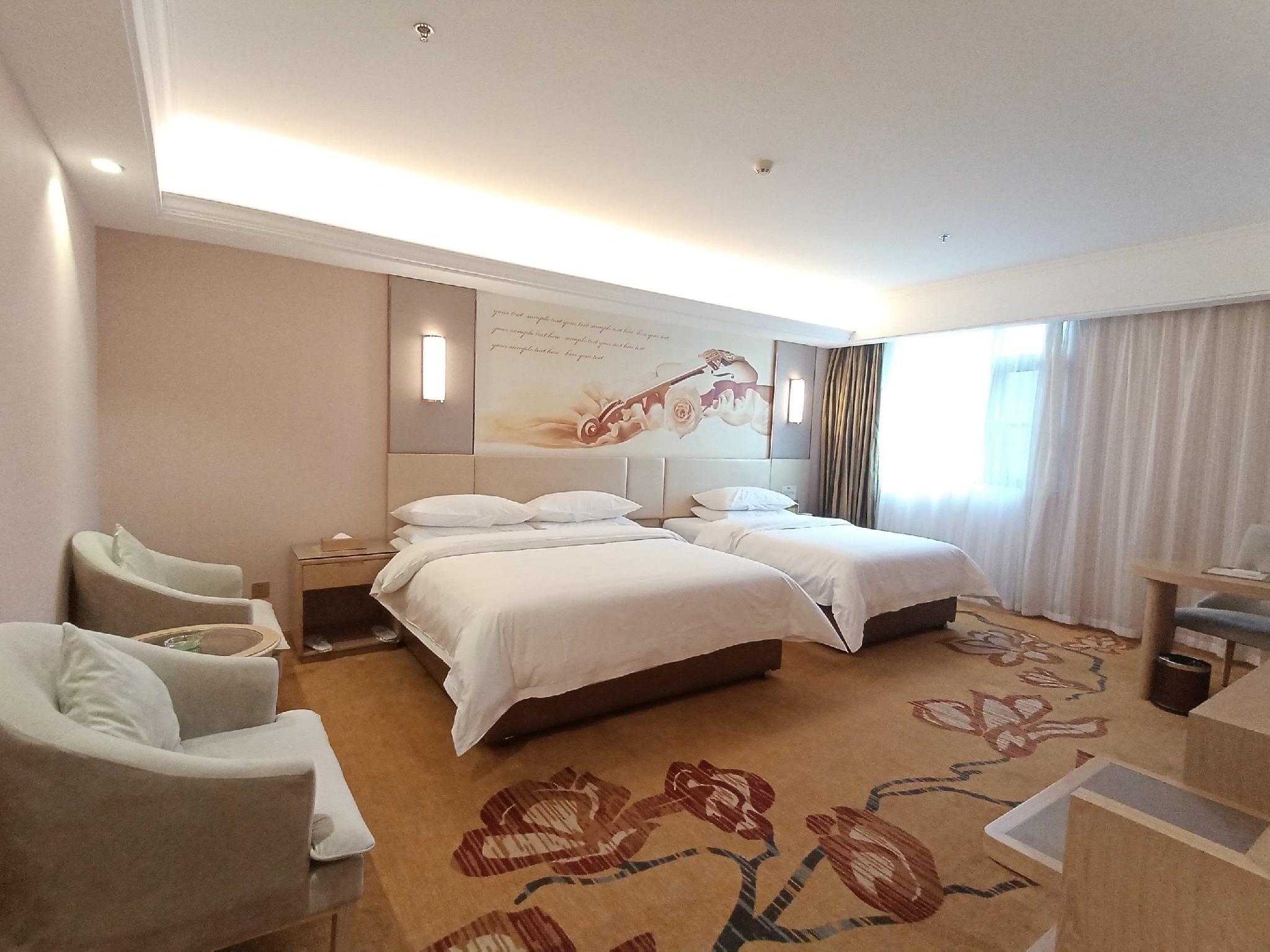 Vienna Hotel (Suzhou Wujiang Huayuan Road) 11/24