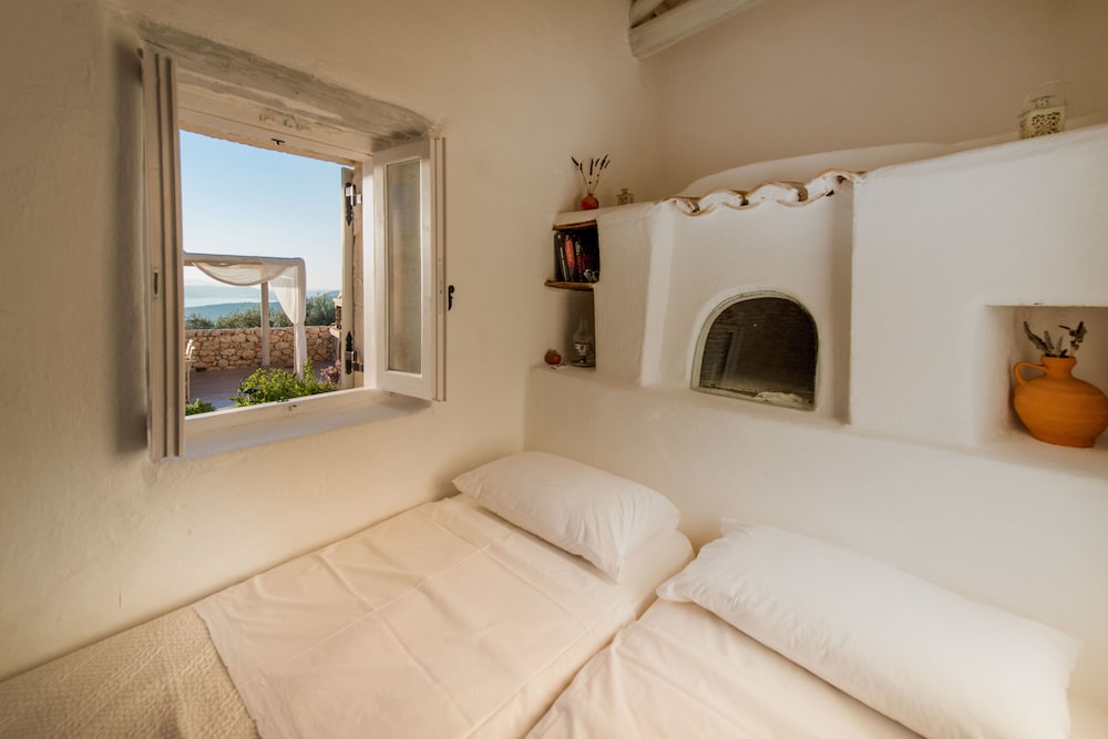Aria Villa 8/50