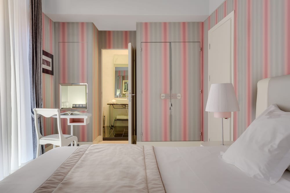 Grand Hotel Palace Rome 36/90