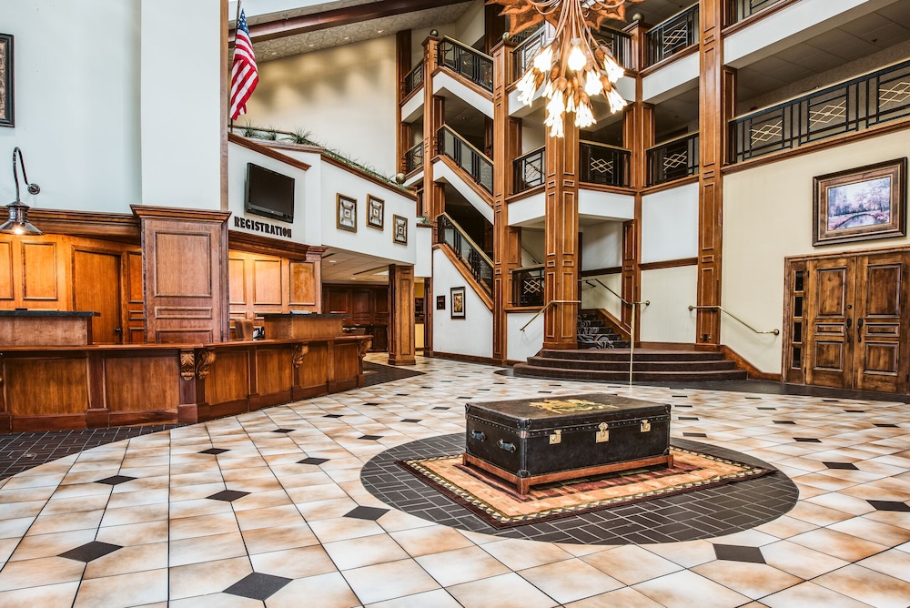 Lodge Of The Ozarks 9/65