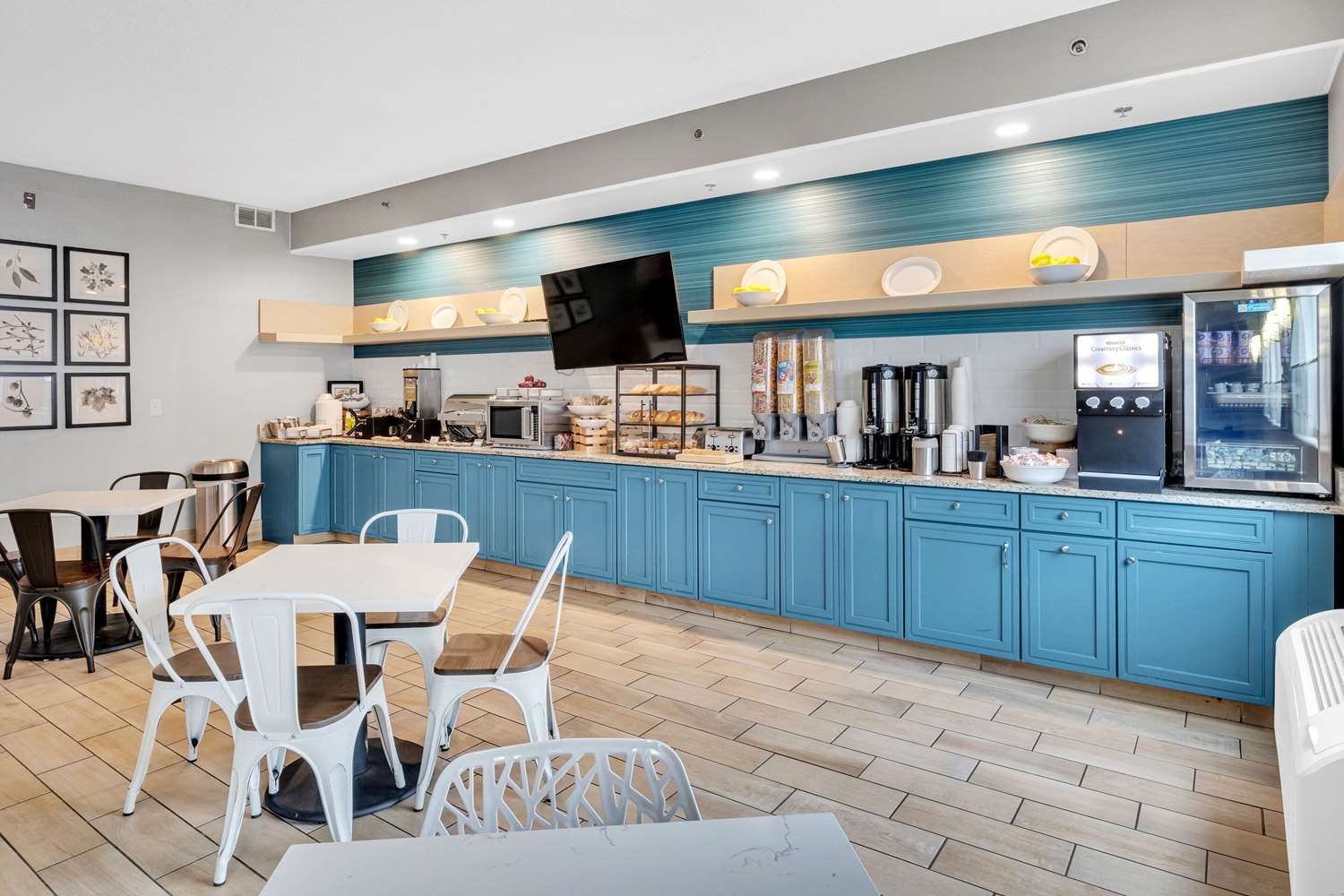 Country Inn & Suites by Radisson, Rehoboth Beach - Dewey 27/33