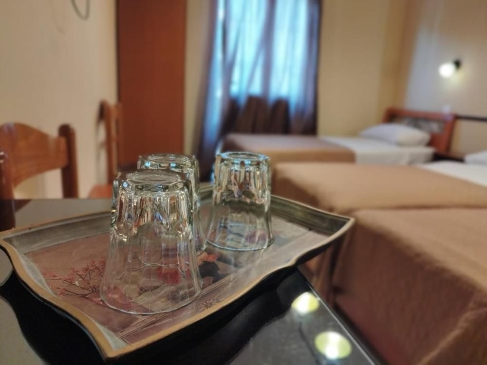 Alexandria Hotel 38/50