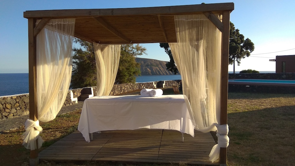 Alluar Lodge 13/42