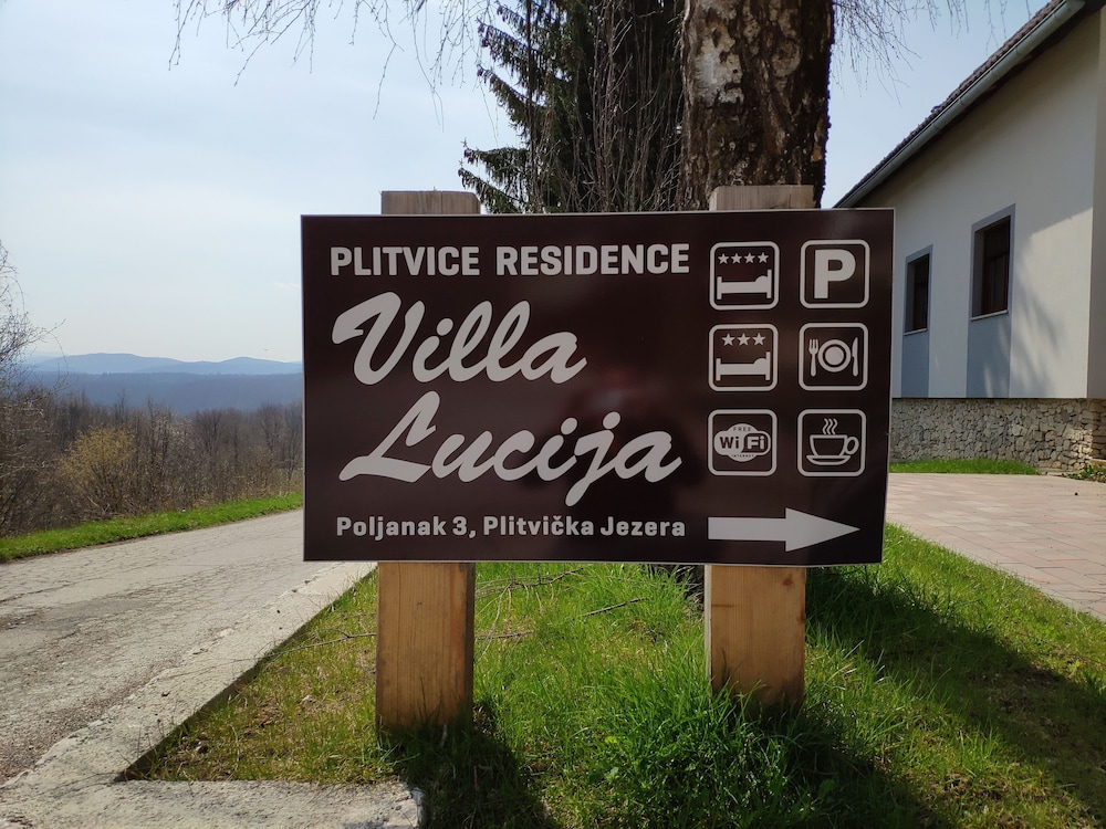 HOUSE LUCIJA 1/27
