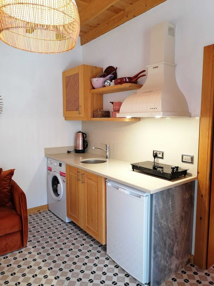 Muhtar Hotel 4/49