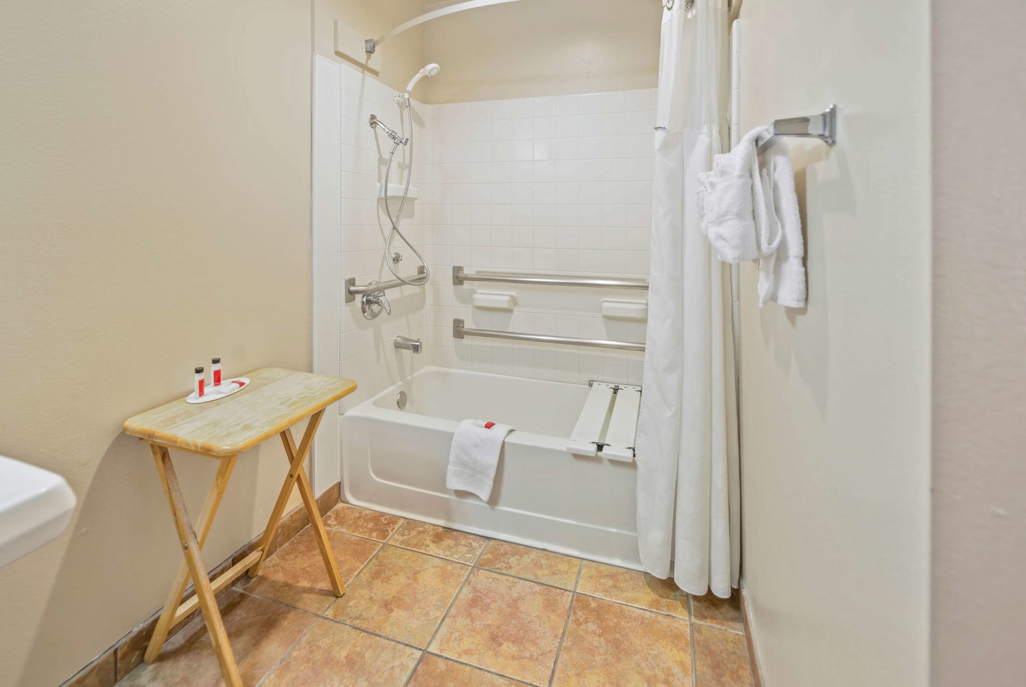 غرفة بسرير كوين لذوي الإعاقة، Days Inn By Wyndham Lebec 4/4