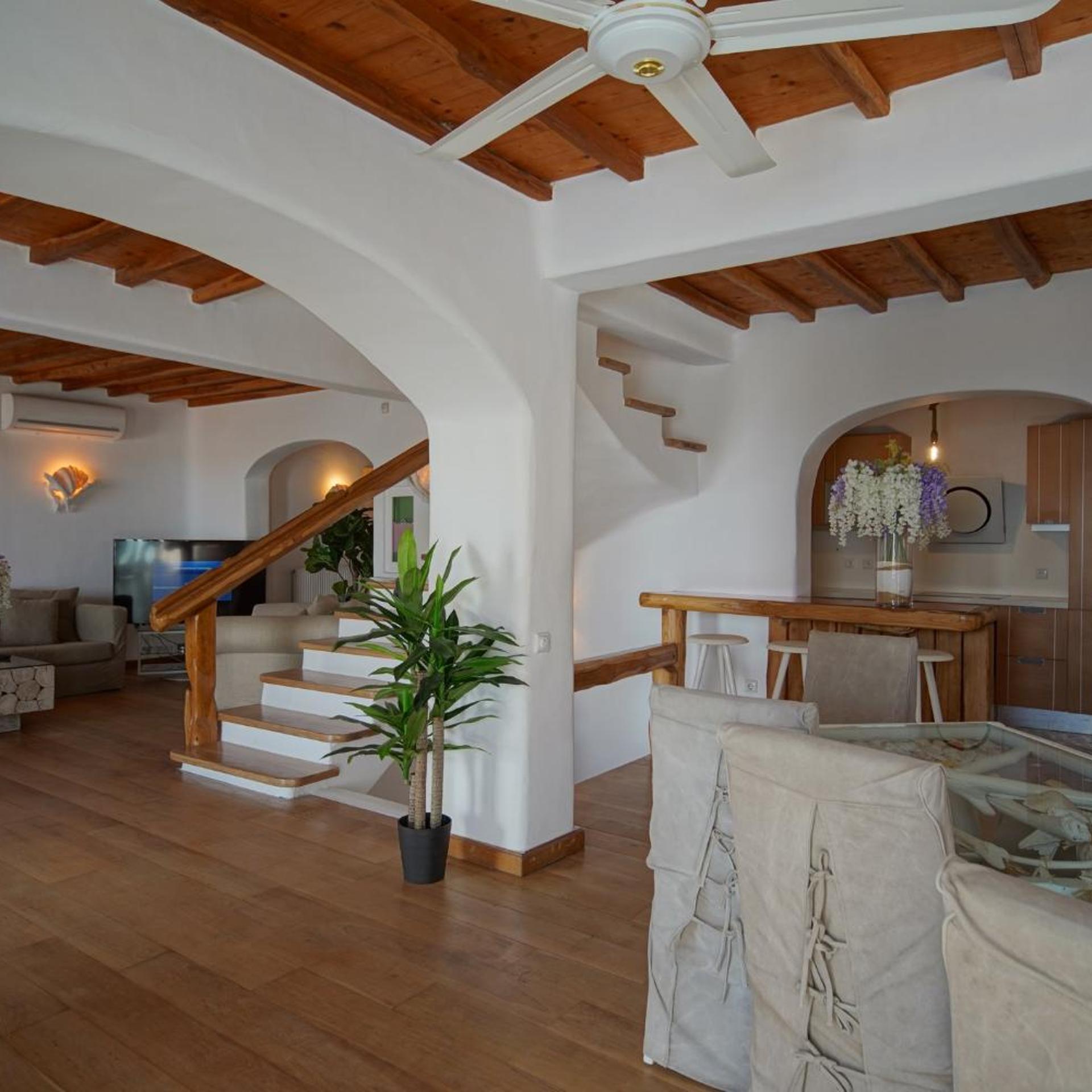 Zinas Villas 4/51