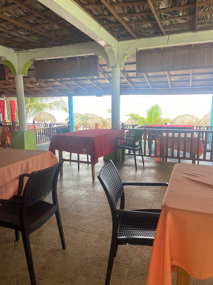 Fun Holiday Beach Resort 49/73