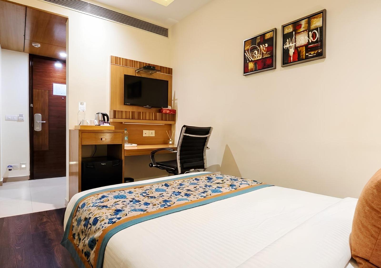غرفة مفردة، Shervani Nehru Palace Hotel 2/7